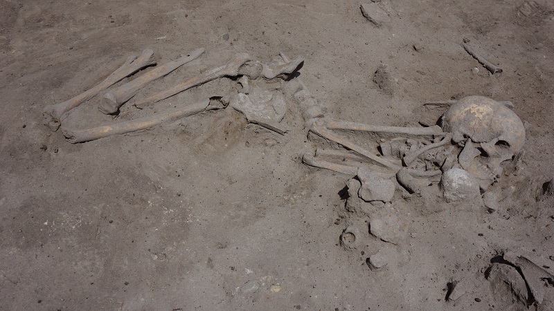 Раннонеолитен гроб на около 7 600 години откри в праисторическото