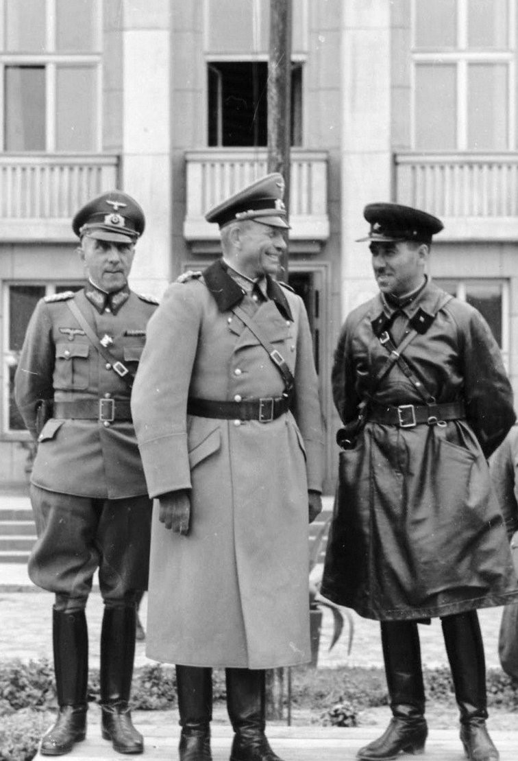  Генерал Гудериан и военачалник Кривошеин 