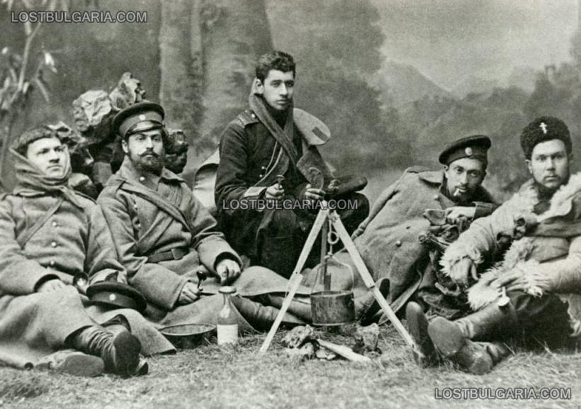  Доброволци от Ученическия батальон в Сръбско-българската война, София 1885 година 