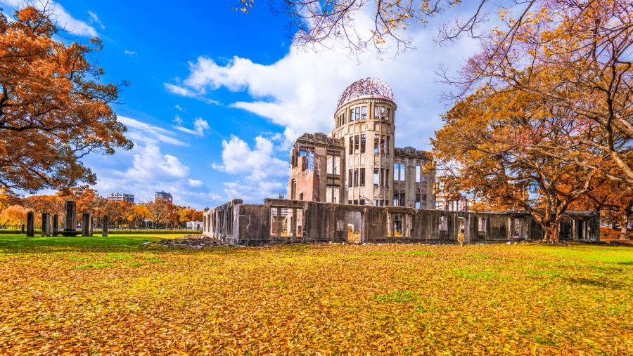 След атомната бомбардировка над Хирошима на 6 август 1945 година