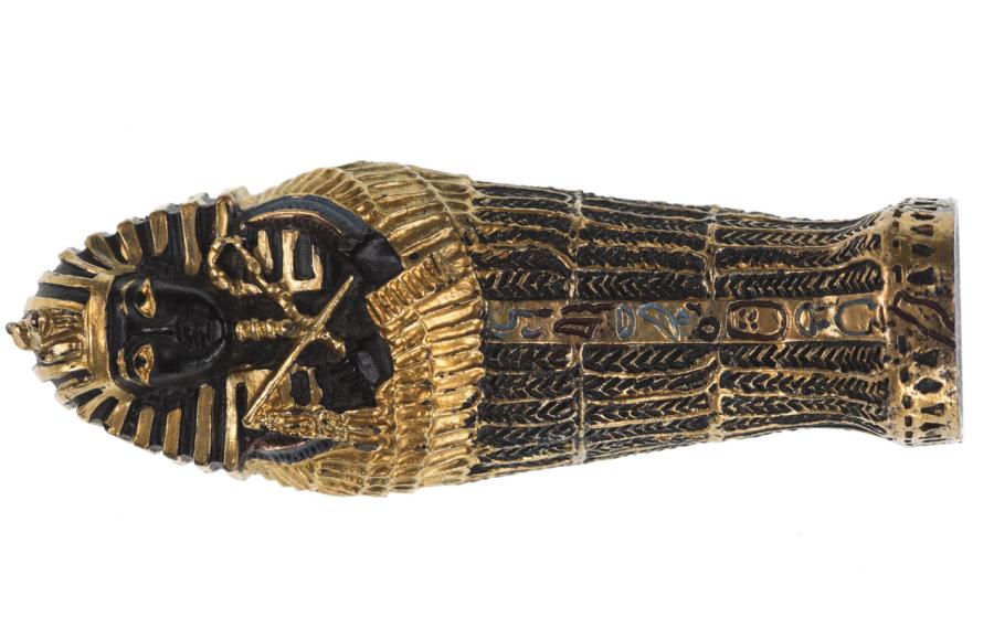 Учени от Обединеното кралство изтръгнаха въздишка междуметие от мумията на Несямун