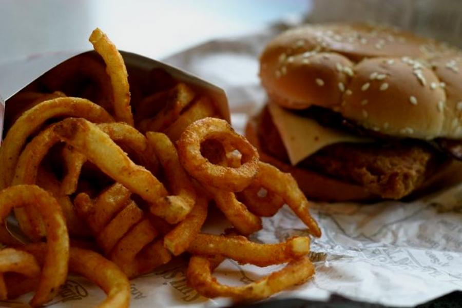 Храненето по така наречения западен стил fast food дори само