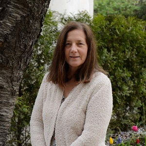  Галина Герасимова е режисьор, теолог, откривател и издател на книги за Учителя 