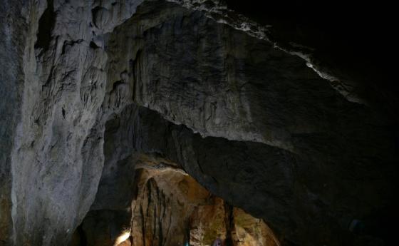 Първите следи на Хомо сапиенс в Европа са открити в пещерата „Бачо Киро”