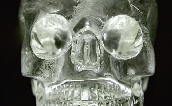 Загадката с кристалните черепи