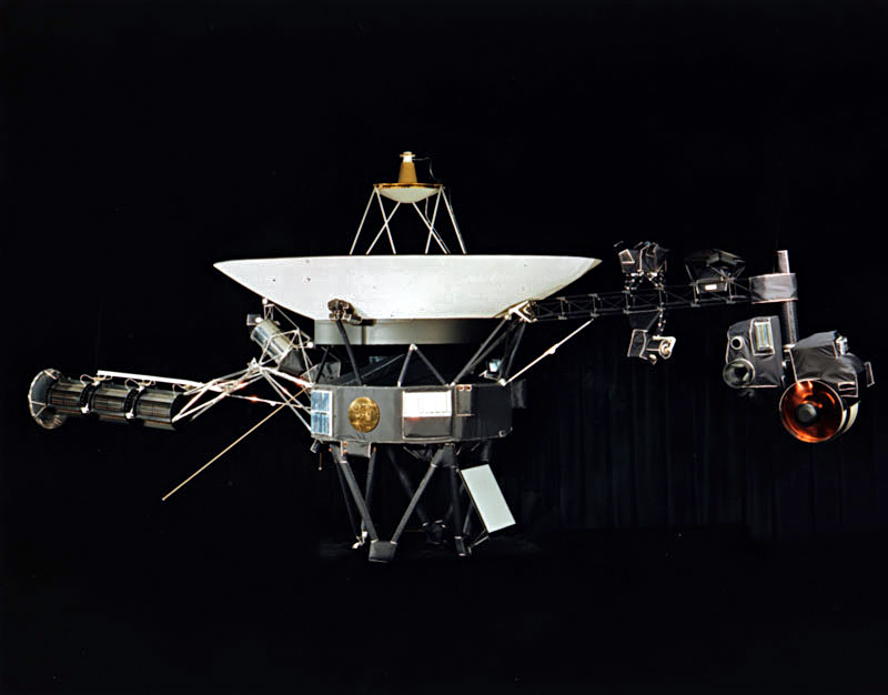  44 години след като излетя от Земята, космическият кораб Вояджър