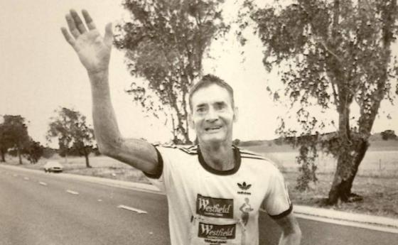 Клиф Йънг: 61-годишният фермер, който спечели най-тежкия маратон в света