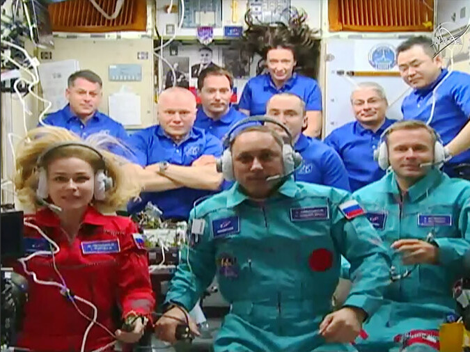 Руската актриса Юлия Пересилд прекара 12 дни на Международната космическа