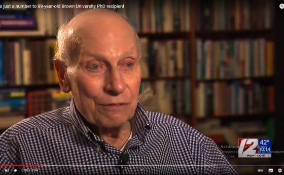 Мъж на 89 г. сбъдна мечтата си да стане физик