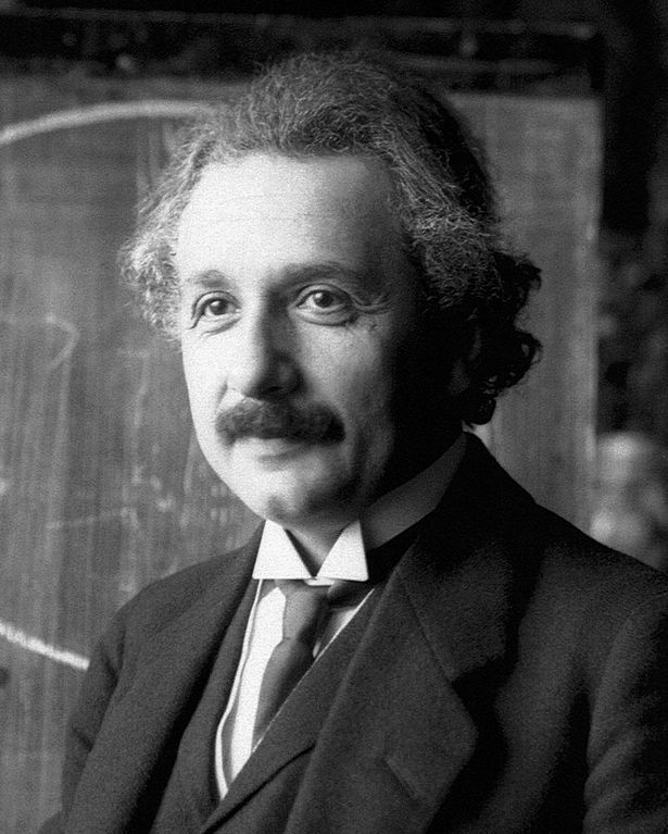 Записки с изчисления направени от Алберт Айнщайн докато е работил