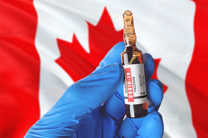 От канадците ще се изисква да получават бустерна ваксина на