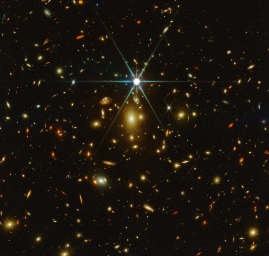 Космическият телескоп Джеймс Уеб изпрати снимка на една голяма синя