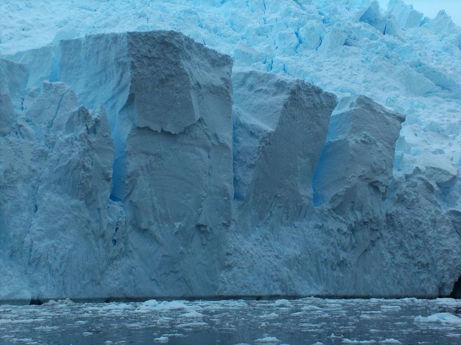 Британският антарктически институт BAS обяви появата на нов айсберг