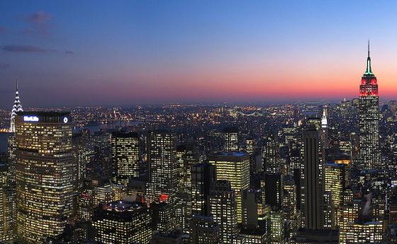 Ню Йорк потъва под тежестта на своите небостъргачи