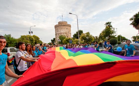 Гърция е първата православна християнска страна, легализирала еднополовите бракове
