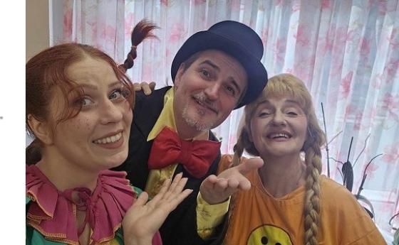 На Коледа с „Арт Театър“