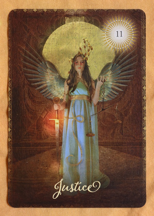 Справедливостта – карта Таро за 12 януари