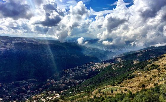 Как тихата медитация донесе мир в едно ливанско село