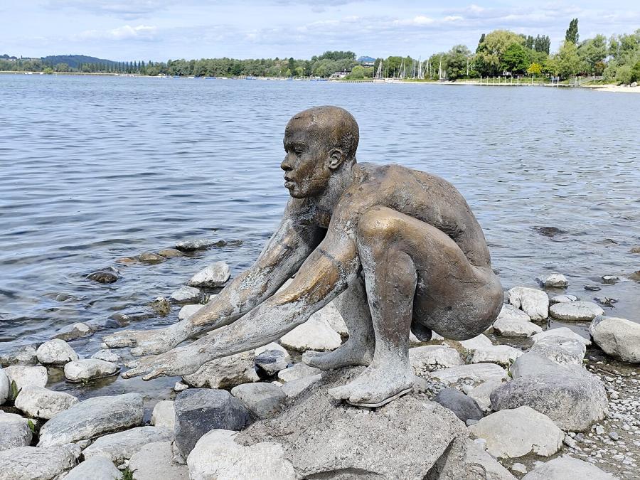 Ел Ниньо, (скулптура на Ubbo Enninga) в Радолфцел, Германия. Снимка: Герд Фаренхорст,