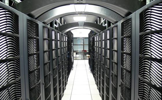 До 2030 г.: центровете, захранващи изкуствения интелект с данни, ще са погълнали около