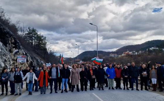 ВАС сложи край на спора за фотоволтаичен парк в смолянския квартал „Устово“