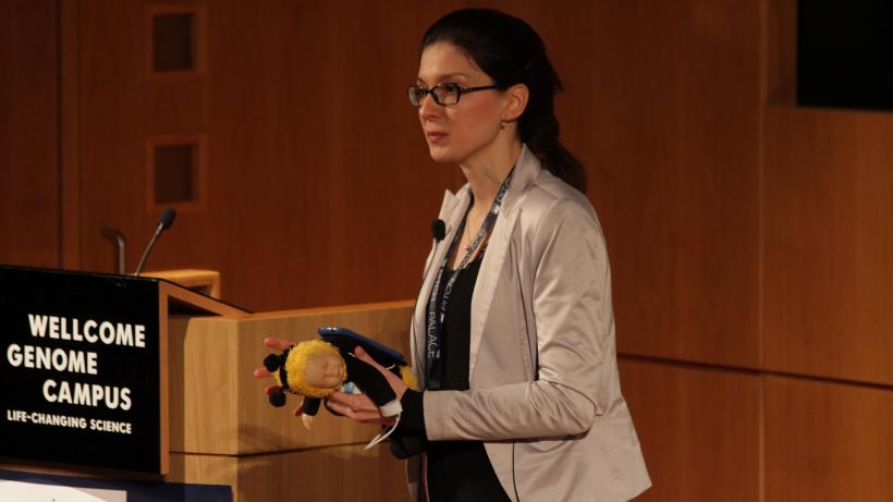  Българката Елина Найденова създава платформата Feebris, която е ориентирана към децата и възрастните хора. Могат да се купят дребни устройства като цифров стетоскоп и да се употребяват у дома или здравна сестра да работи с тях по време на посещаване. 